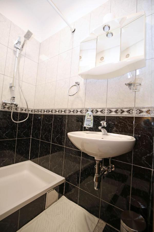 Apartmani Krka Rooms لازوفاك المظهر الخارجي الصورة