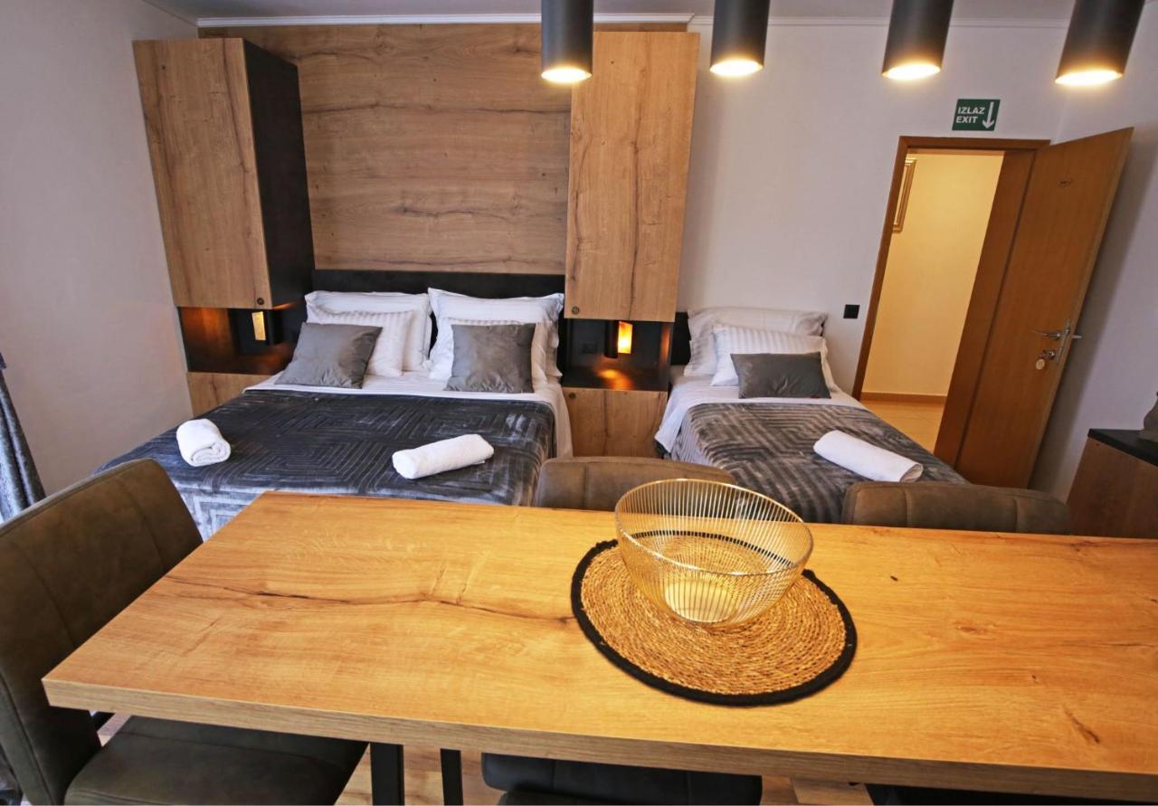 Apartmani Krka Rooms لازوفاك المظهر الخارجي الصورة