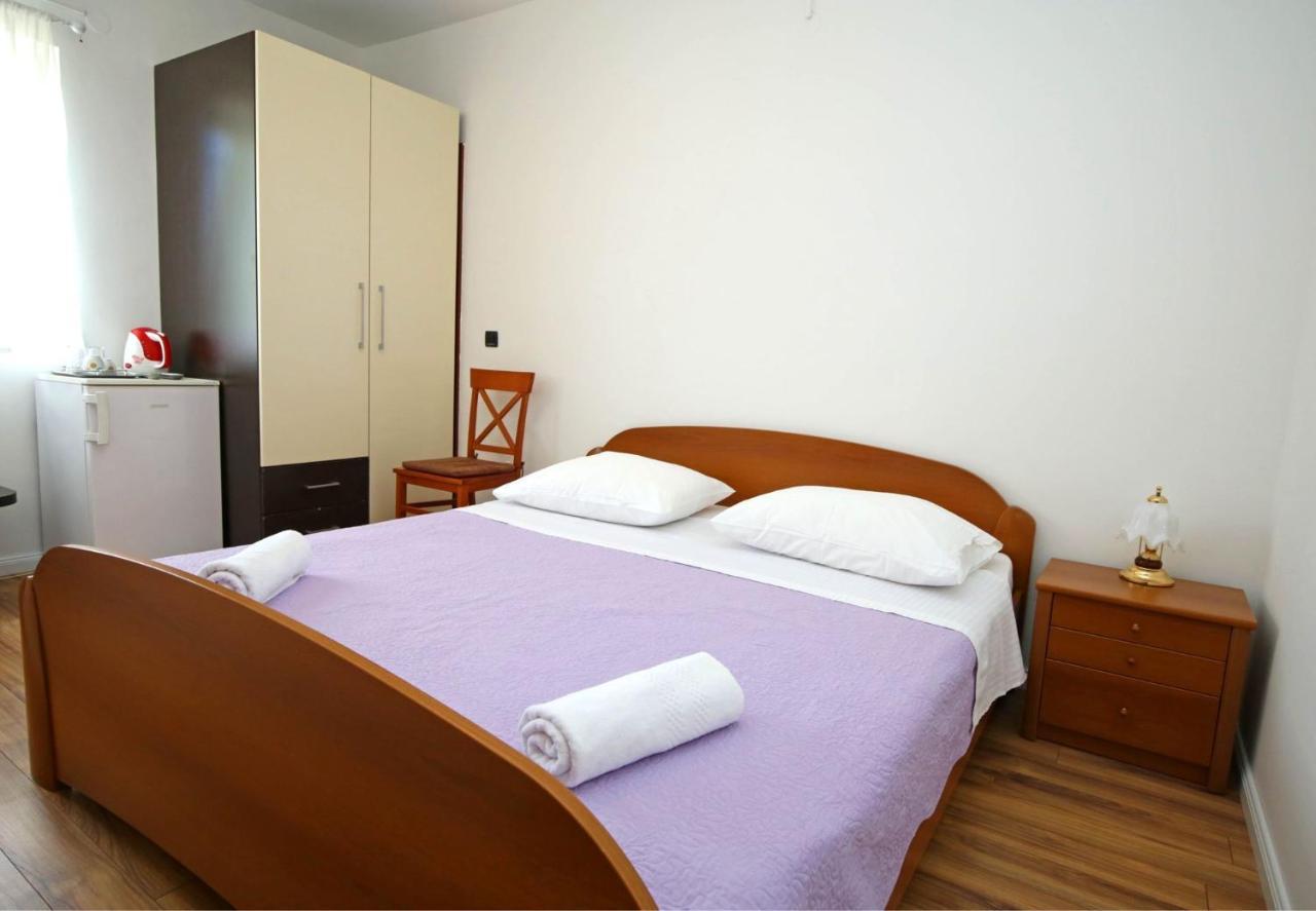 Apartmani Krka Rooms لازوفاك المظهر الخارجي الصورة